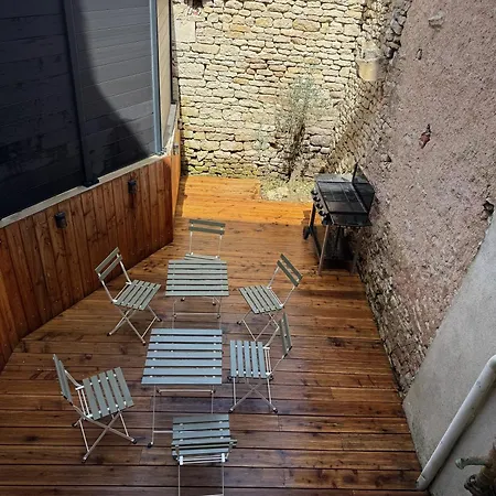Au Petit Centre-ville Apartment *